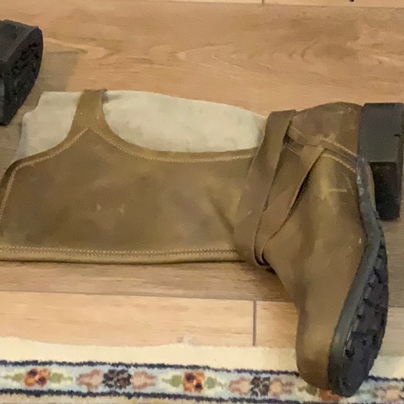 Olukai Boots- Olive/Khaki- Size 9 1/2- Leather and Suede- Never Worn - Picture 7 of 8